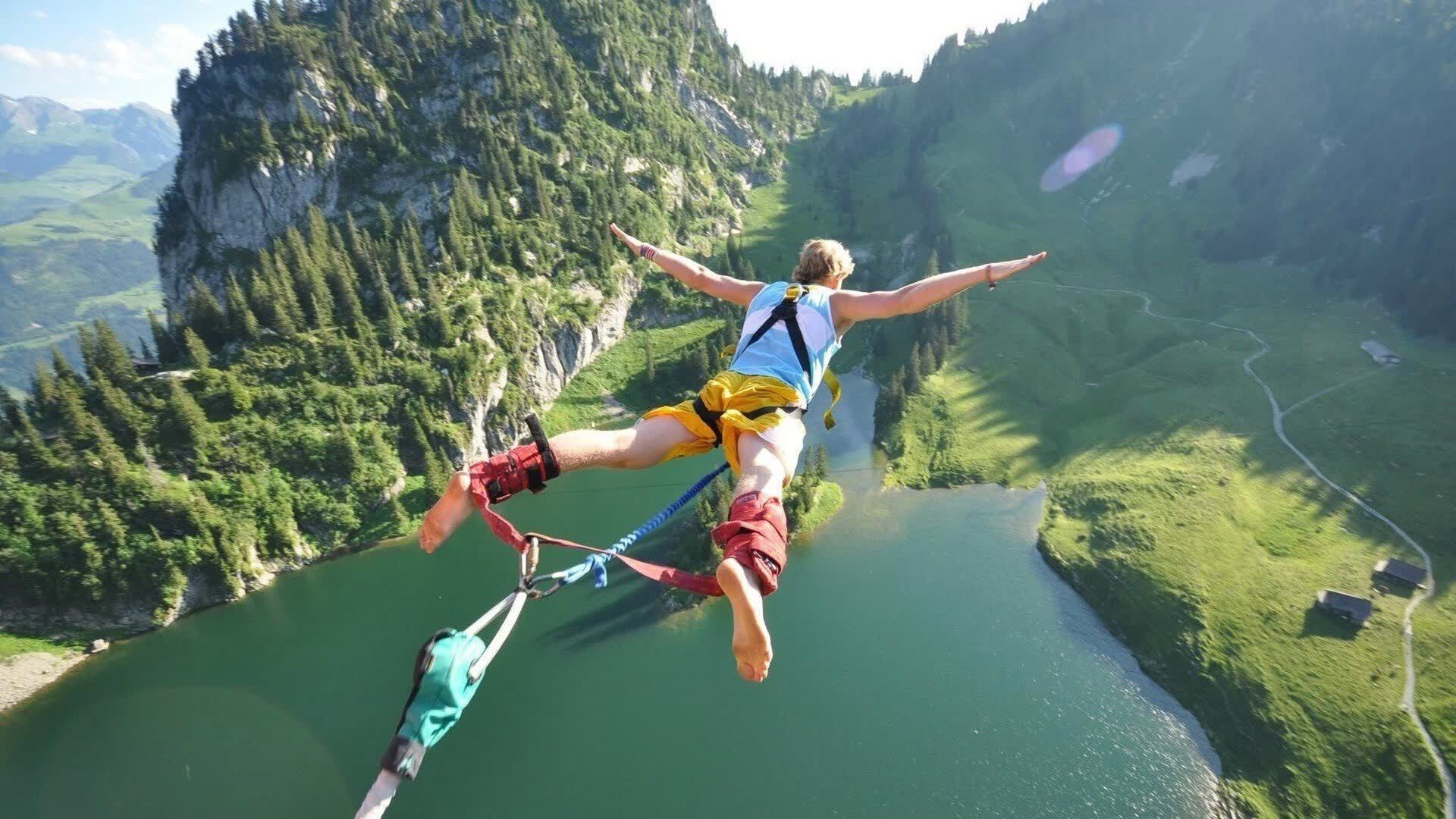 电竞投注平台-魔笛吹响安魂曲！莫德里奇帽子戏法，曼联后防被打成筛子，魔笛吹响安魂曲！莫德里奇帽子戏法，曼联后防被打成筛子